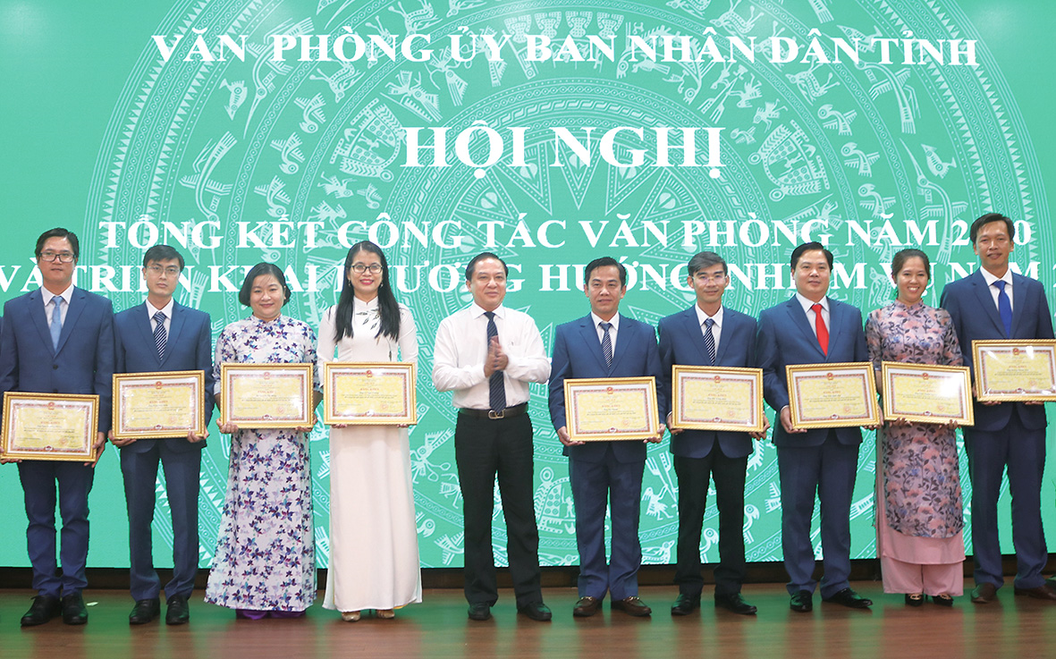 Văn phòng Ủy ban nhân dân tỉnh Kiên Giang nâng cao chất lượng tham mưu tổng hợp