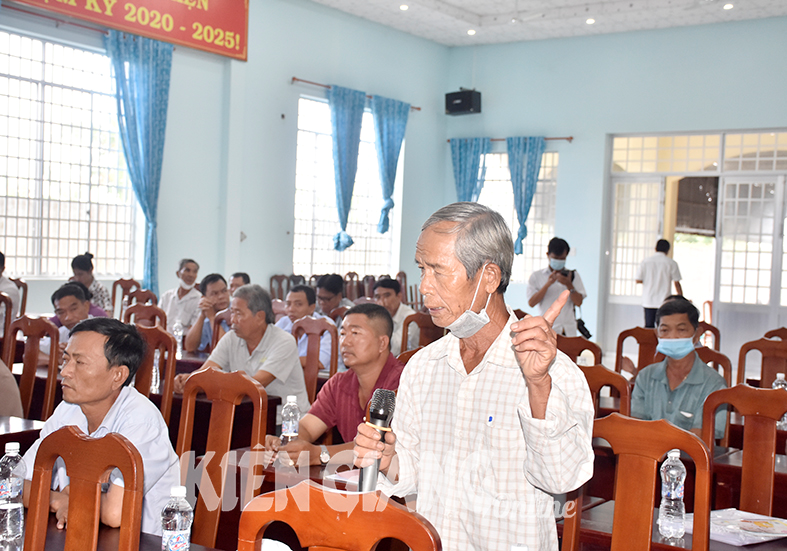 >Đại biểu Quốc hội tiếp xúc cử tri xã Kiên Bình, huyện Kiên Lương 