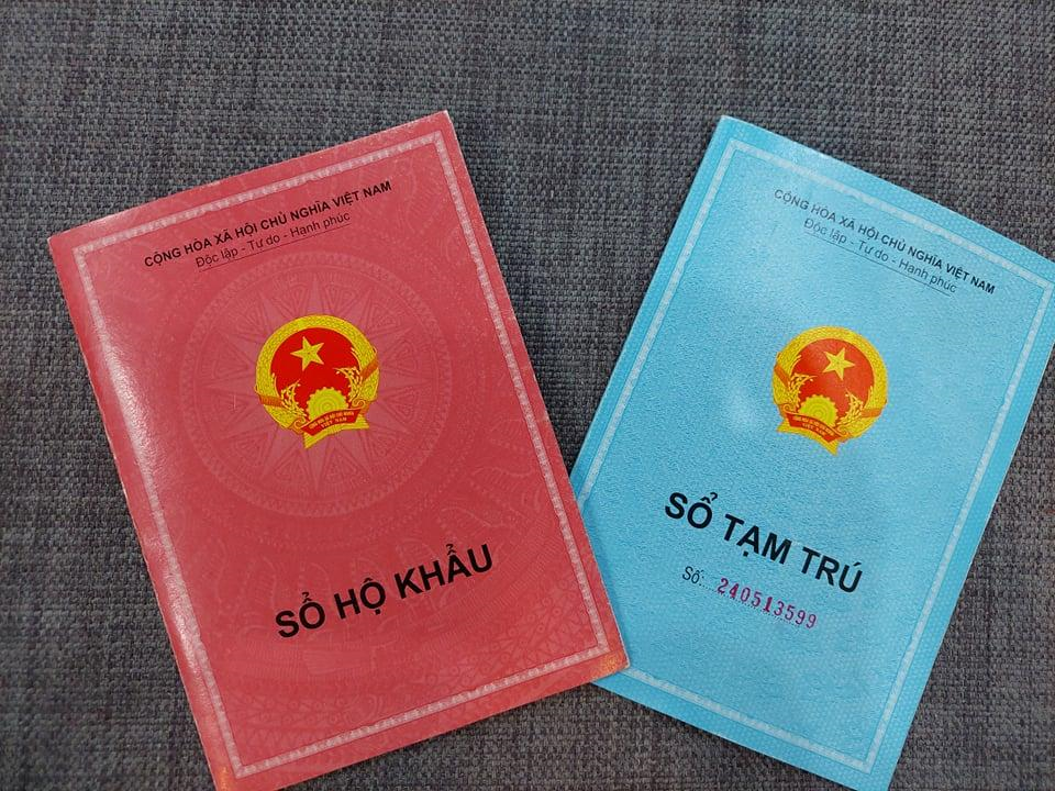 Khẩn trương sửa đổi, bổ sung các quy định có yêu cầu nộp, xuất trình sổ hộ khẩu