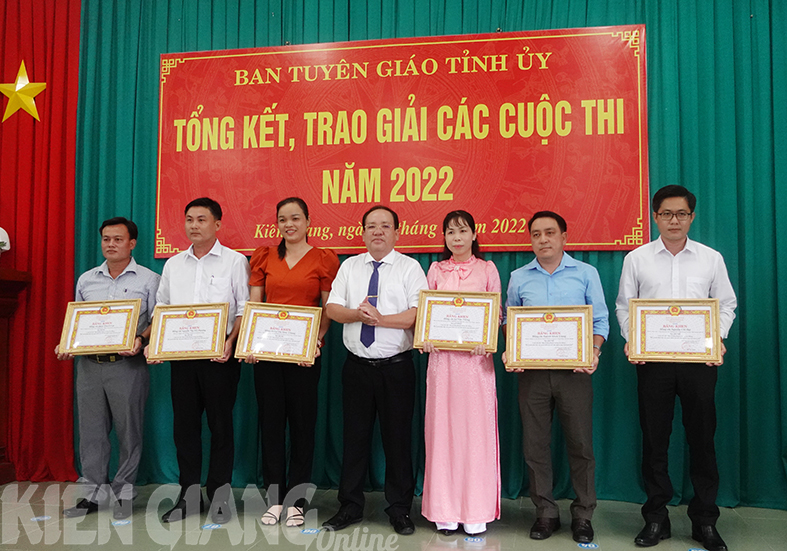 Kiên Giang phát động cuộc thi viết về bảo vệ nền tảng tư tưởng của Đảng