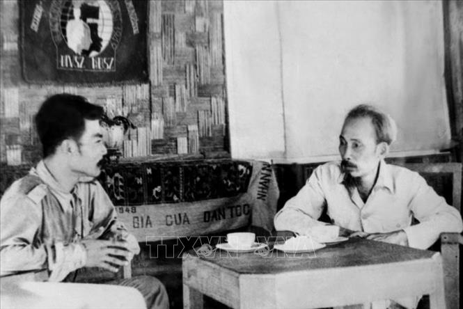 Tư tưởng Hồ Chí Minh là ngọn đuốc soi đường cho cách mạng Việt Nam