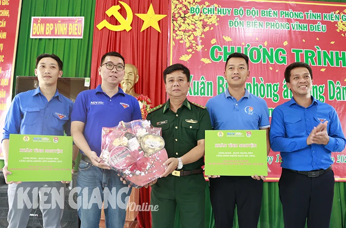 Chương trình xuân tình nguyện tại huyện Giang Thành
