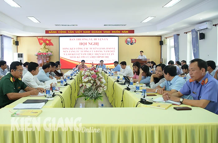 Vĩnh Thuận tăng cường đấu tranh phản bác các thông tin xấu trên không gian mạng