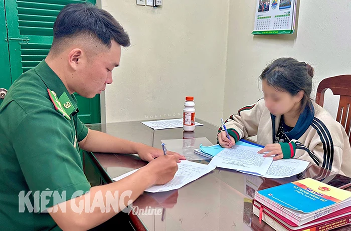 Biên phòng Kiên Giang giải cứu bé gái từ casino ở Campuchia
