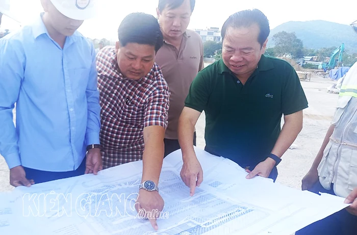Đồng chí Mai Văn Huỳnh kiểm tra các công trình trọng điểm tại Phú Quốc