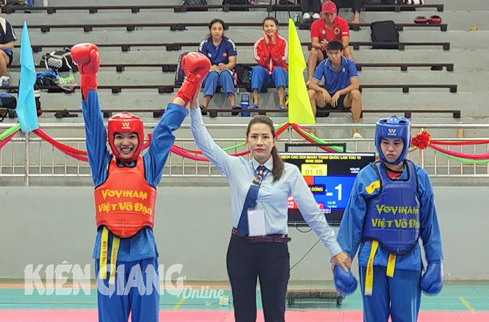 Nữ vận động viên Kiên Giang đoạt huy chương bạc giải Vovinam các đội mạnh toàn quốc