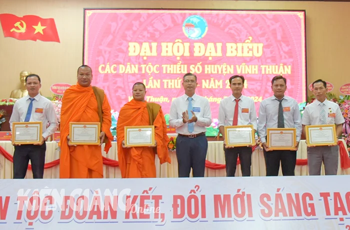 Đại hội đại biểu các dân tộc thiểu số huyện Vĩnh Thuận lần thứ IV năm 2024