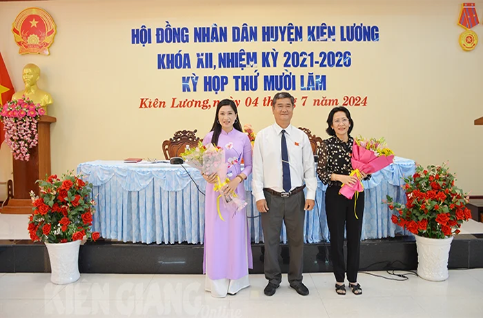 Huyện Kiên Lương có tân Phó Chủ tịch UBND và Phó Chủ tịch HĐND